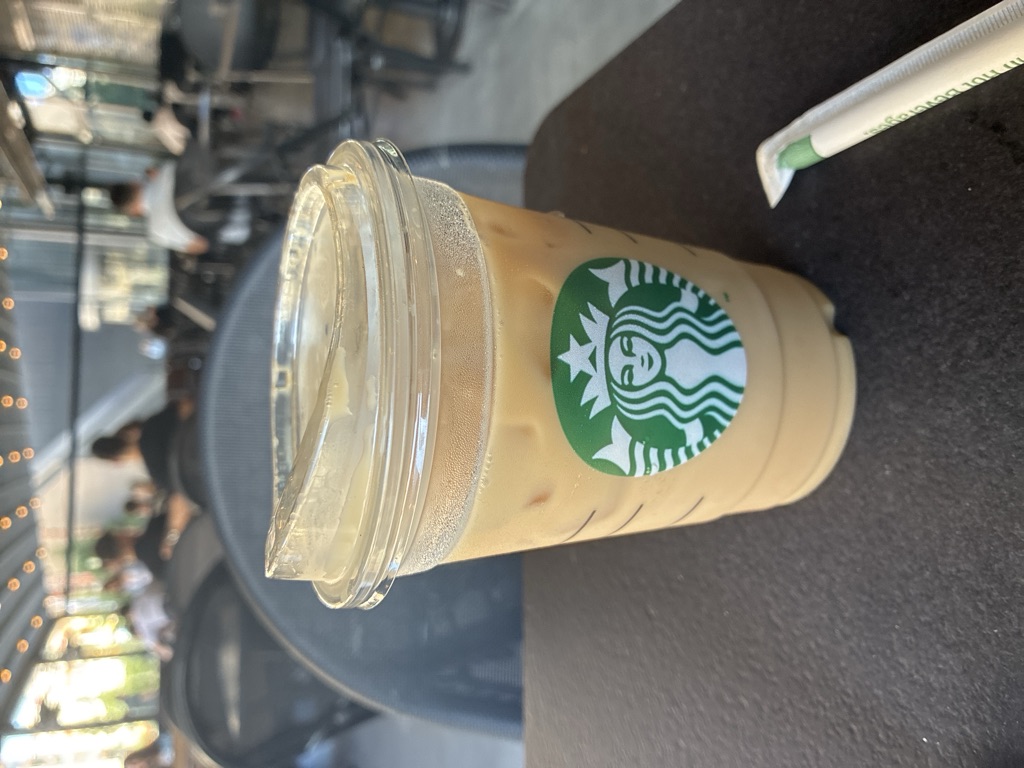 Starbucks yeşili ✅🟢